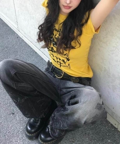 LADY LIKE(レディライク)の「アイデザインアートプリントコンパクト半袖Tシャツ(Tシャツ/カットソー・レディース・ホワイト/グレー/イエロー・M)」の5枚目の写真