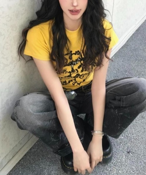 LADY LIKE(レディライク)の「アイデザインアートプリントコンパクト半袖Tシャツ(Tシャツ/カットソー・レディース・ホワイト/グレー/イエロー・M)」の6枚目の写真