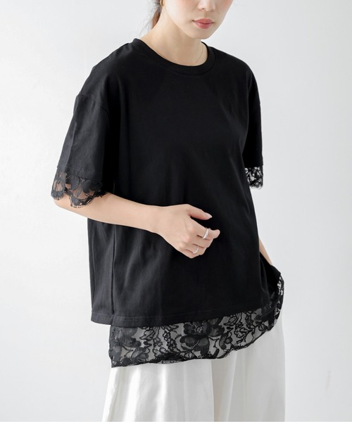 SUGAR BISKET(シュガービスケット)の「レースレイヤード バックスリットTシャツ(Tシャツ/カットソー・レディース・ホワイト/ブラック・フリー)」の3枚目の写真