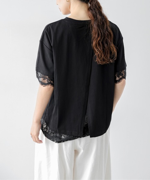 SUGAR BISKET(シュガービスケット)の「レースレイヤード バックスリットTシャツ(Tシャツ/カットソー・レディース・ホワイト/ブラック・フリー)」の4枚目の写真