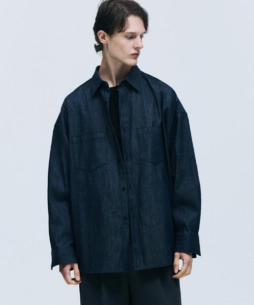 tk.TAKEO KIKUCHI(ティーケータケオキクチ)の「【色褪せしにくいデニム】Comfy Fadeless Denim Seriesデニムシャツ(シャツ/ブラウス・メンズ・ブラック/ネイビー・02/03)」の2枚目の写真