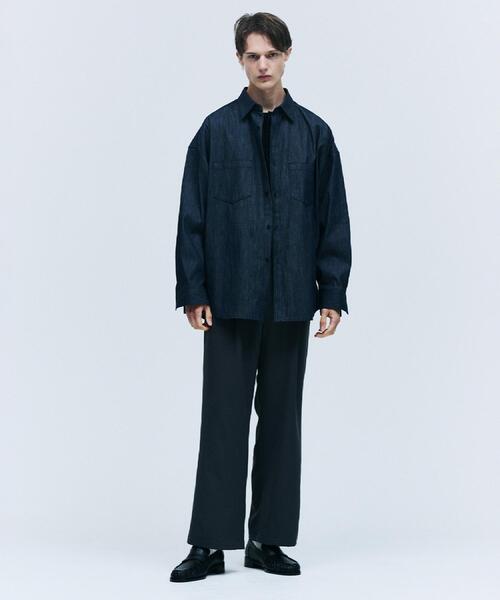 tk.TAKEO KIKUCHI(ティーケータケオキクチ)の「【色褪せしにくいデニム】Comfy Fadeless Denim Seriesデニムシャツ(シャツ/ブラウス・メンズ・ブラック/ネイビー・02/03)」の14枚目の写真