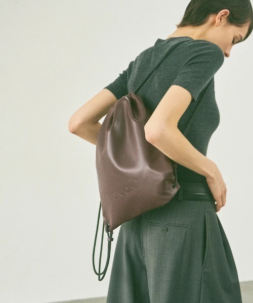 VILLA BOOKS(ヴィラ ブックス)の「Union Backpack (M's Black Berry)(バックパック/リュック・レディース・ワインレッド・FREE)」の9枚目の写真