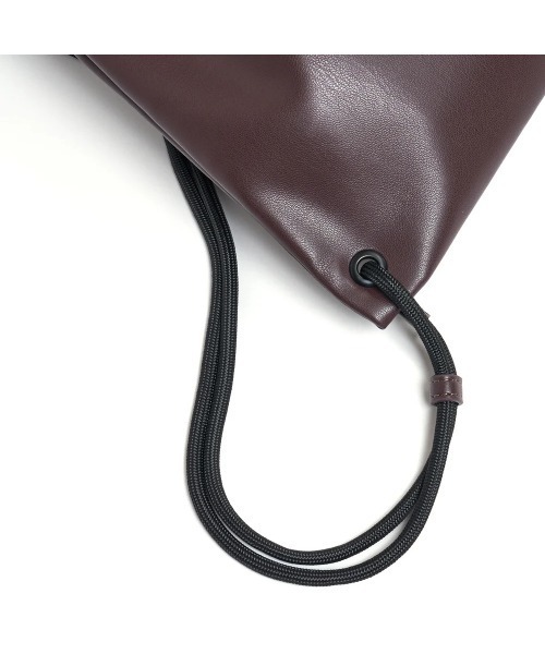 VILLA BOOKS(ヴィラ ブックス)の「Union Backpack (M's Black Berry)(バックパック/リュック・レディース・ワインレッド・FREE)」の5枚目の写真