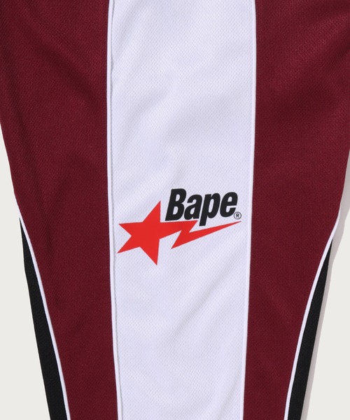 A BATHING APE(アベイシングエイプ)の「BAPE SOCCER LOGO WARM UP RELAXED FIT LS TEE(Tシャツ/カットソー・メンズ・ブルー/ブラック・SMALL/MEDIUM/LARGE/XX-LARGE/X-LARGE)」の9枚目の写真