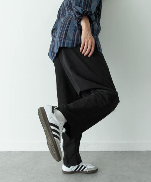 URBAN RESEARCH Sonny Label(アーバンリサーチサニーレーベル)の「撥水ナイロンオーバーパンツ(その他パンツ・メンズ・チャコールグレー/ブラック/ベージュ系その他・MEDIUM/LARGE)」の21枚目の写真