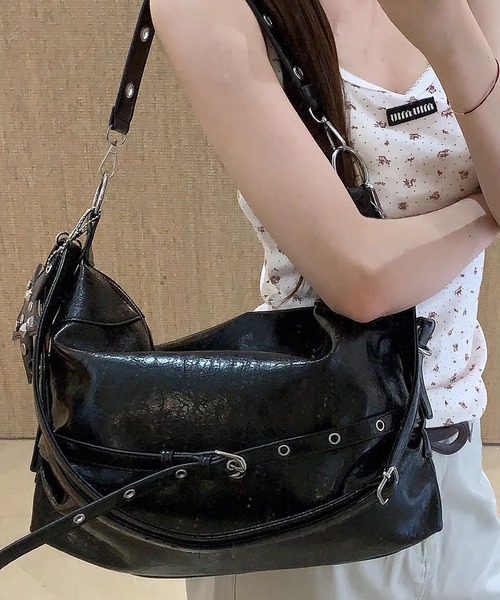 LA VORAGINE(ラ ヴォラジネ)の「2way星チャーム付きバイカートートバッグ大容量(トートバッグ・レディース・Black/アイボリー/PINK・FREE)」の18枚目の写真