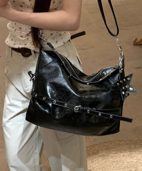 LA VORAGINE(ラ ヴォラジネ)の「2way星チャーム付きバイカートートバッグ大容量(トートバッグ・レディース・Black/アイボリー/PINK・FREE)」の17枚目の写真