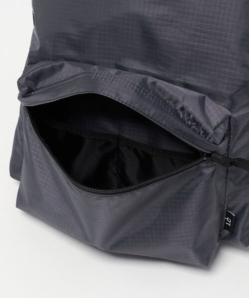 UNITED ARROWS(ユナイテッドアローズ)の「【別注】<LC by LOWERCASE>RIP STOP 20L/バックパック(バックパック/リュック・メンズ・ダークグレー・FREE)」の13枚目の写真