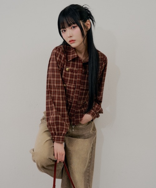 continuer de NICE CLAUP(コンティニューデナイスクラップ)の「【今季大注目!】ナポレオン風シャツ(シャツ/ブラウス・レディース・ベージュ系その他/レッド系その他/ブラック・FREE)」の16枚目の写真