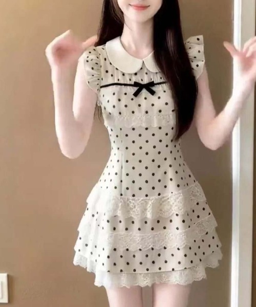 gossip!ロサンゼルス(ゴシップロサンゼルス)の「水玉柄 ピーターパンカラー フリルスリーブ レースヘム ミニワンピース(ワンピース・レディース・ホワイト・M/S)」の11枚目の写真