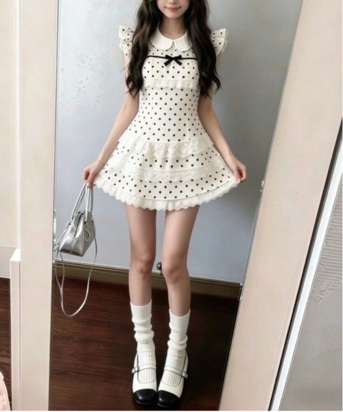 gossip!ロサンゼルス(ゴシップロサンゼルス)の「水玉柄 ピーターパンカラー フリルスリーブ レースヘム ミニワンピース(ワンピース・レディース・ホワイト・M/S)」の15枚目の写真