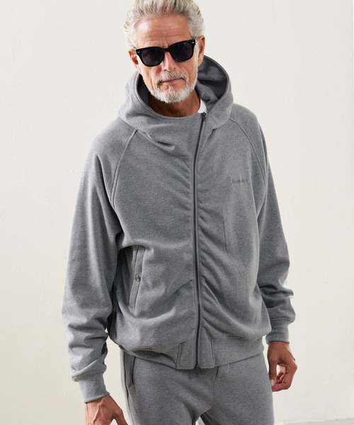Maison code 13(メゾンコードサーティーン)の「mpa4200- Fleece Lined Asymmetric Hoodie ジップパーカー(M26W-17)(パーカー・メンズ・トップグレー/ブラック・M/L/S)」の7枚目の写真