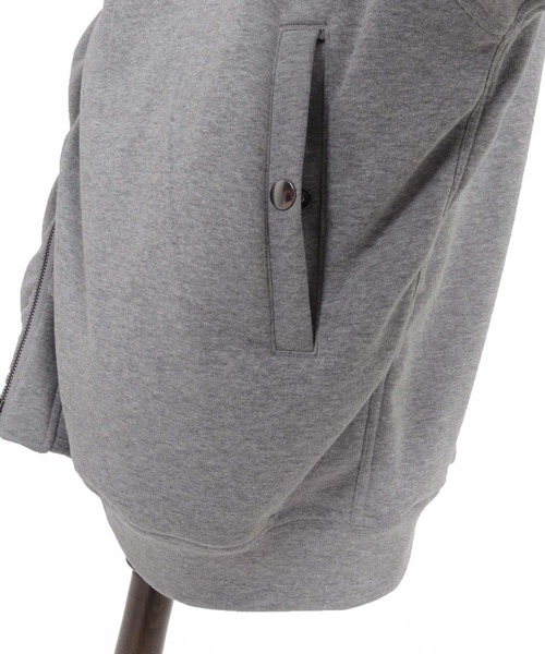 Maison code 13(メゾンコードサーティーン)の「mpa4200- Fleece Lined Asymmetric Hoodie ジップパーカー(M26W-17)(パーカー・メンズ・トップグレー/ブラック・M/L/S)」の19枚目の写真
