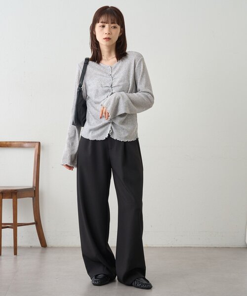 DISCOAT(ディスコート)の「【WEB限定】フロントギャザーロングスリーブ(Tシャツ/カットソー・レディース・ブラック/ネイビー/グレー・FREE)」の10枚目の写真