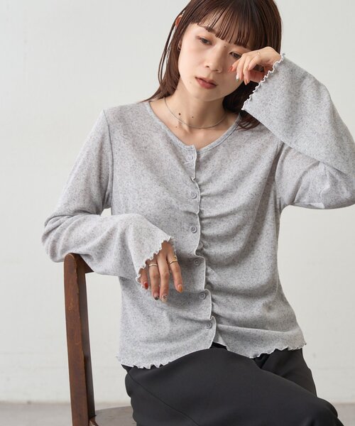 DISCOAT(ディスコート)の「【WEB限定】フロントギャザーロングスリーブ(Tシャツ/カットソー・レディース・ブラック/ネイビー/グレー・FREE)」の18枚目の写真