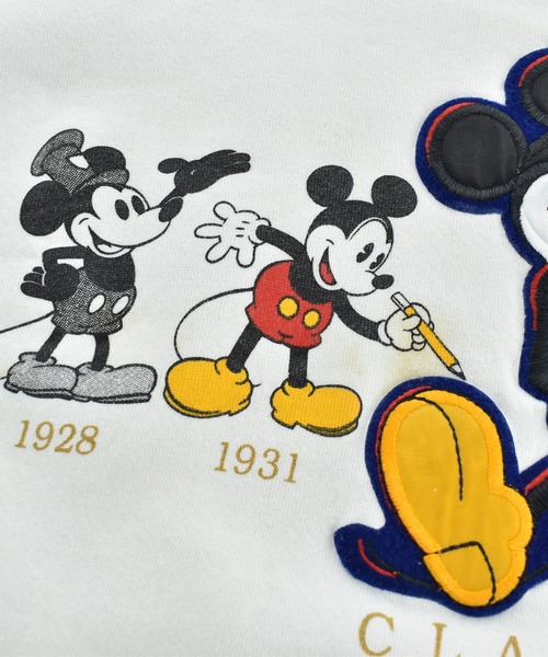 DISNEY VINTAGE(ディズニーヴィンテージ)の「【USED】90's Disney “Mickey Classics / 1928 - TODAY” ワッペン スウェット USA製(スウェット・メンズ・ホワイト・X-LARGE)」の3枚目の写真