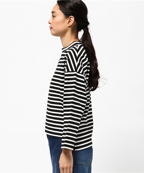 MOUSSY（マウジー）の「OFF NECK BORDER TOPS（Tシャツ/カットソー・レディース・ホワイト系その他/ピンク/ダークネイビー/ブラック系その他・FREE）」の6枚目の写真