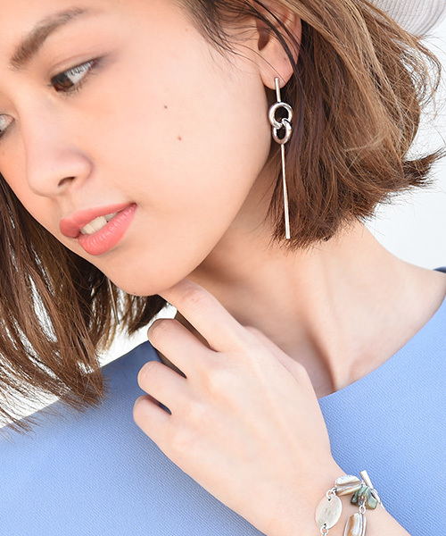 Eldia'lu(エルディアル)の「サークル連結バーピアス(ピアス(両耳用)・レディース・シルバー/ゴールド・フリ-)」の3枚目の写真