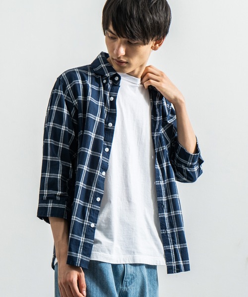 Rocky Monroe（ロッキーモンロー）の「7分袖ポプリンシャツ ブロードシャツ 無地 チェックシャツ（シャツ/ブラウス・メンズ・J/O/ピンク/A/ブルー/B/G/オフホワイト/F/S/T/ミント/イエロー/ラベンダー/C/D/E/I/P/R/サックスブルー/H/Q/K/L/ホワイト系その他/ブルー系その他2/カーキ/ブルー系その他/ブルー系その他6/ホワイト系その他4/ネイビー/ホワイト系その他2/ブルー系その他5/レッド系その他/ブラック系その他/ホワイト系その他3/ブラック系その他2/ブルー系その他4/ブルー系その他3/ブルー系その他7/レッド系その他2/ブラウン系その他/ブラック/チャコール/テラコッタ/グレー系その他/グレー系その他2・L/XL/M）」の22枚目の写真