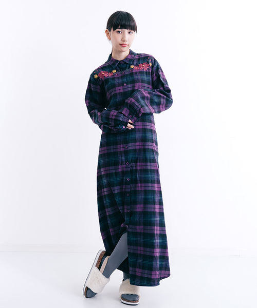 MERLOT（メルロー）の「刺繍入りチェック柄ロングシャツワンピース1238（シャツワンピース・レディース・パープル/レッド/グリーン・FREE）」の16枚目の写真