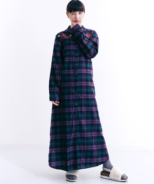 MERLOT（メルロー）の「刺繍入りチェック柄ロングシャツワンピース1238（シャツワンピース・レディース・パープル/レッド/グリーン・FREE）」の21枚目の写真