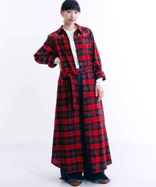 MERLOT（メルロー）の「刺繍入りチェック柄ロングシャツワンピース1238（シャツワンピース・レディース・パープル/レッド/グリーン・FREE）」の19枚目の写真