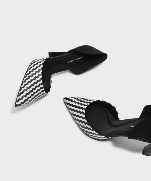 CHARLES & KEITH(チャールズ & キース)の「ドルセイパンプス / D'ORSAY PUMPS(パンプス・レディース・レッド/ブラック・22.5cm/23.5cm/25cm/23cm/24.5cm)」の8枚目の写真