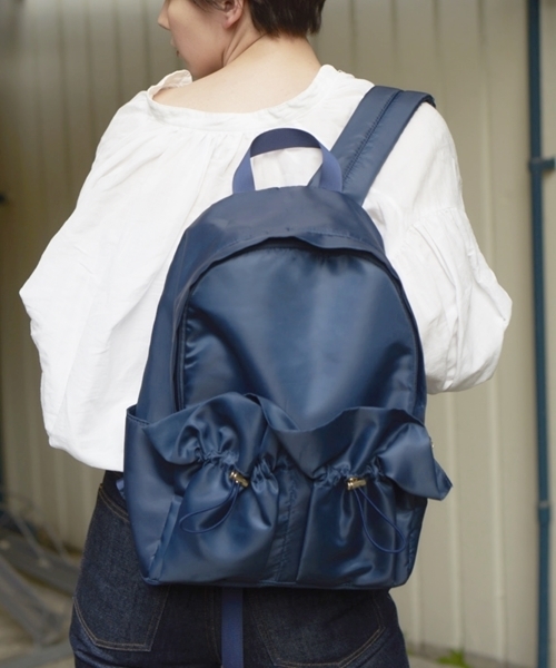 Casselini(キャセリーニ)の「FRIL BACKPACK(バックパック/リュック・レディース・ブラック/ネイビー・FREE)」の2枚目の写真