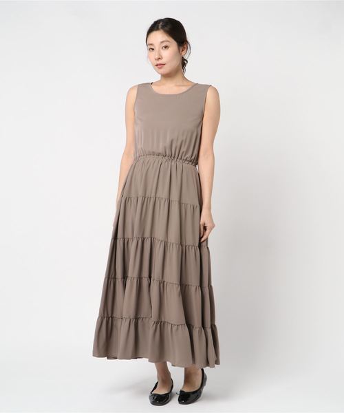 TRUDEA(トルディア)の「ティアード ロングワンピース(ワンピース・レディース・イエロー/ブルー/モカ/ラベンダー・MEDIUM/LARGE)」の1枚目の写真