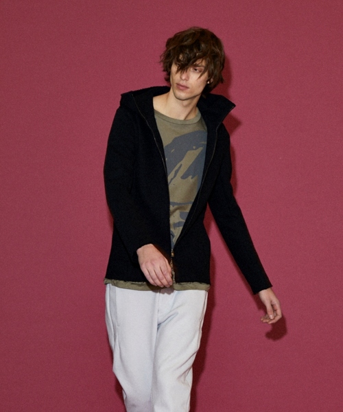 OURET（オーレット）の「硫化染ドビーストレッチ フードＺＩＰブルゾン（パーカー・メンズ・ホワイト系その他/ブラック/グリーン系その他・1/2/3）」の5枚目の写真