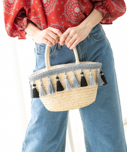 Edit Sheen(エディットシーン)の「フリンジかごバッグ(かごバッグ・レディース・ブラック/ブルー/レッド・FREE)」の3枚目の写真