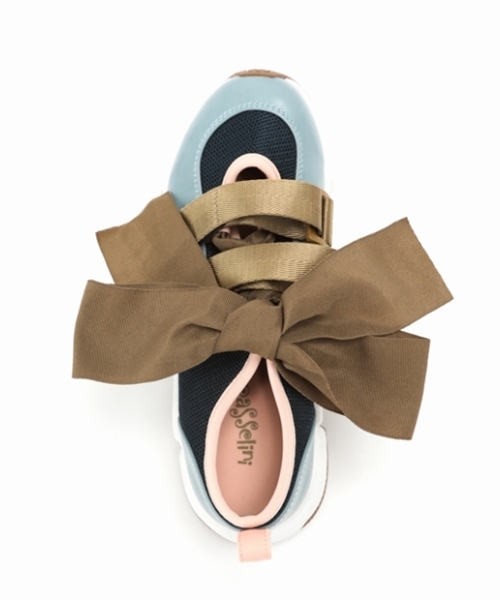 Casselini(キャセリーニ)の「2wayリボンスニーカー(スニーカー・レディース・ブラック/パープル/ブルー/アイボリー・S/M/L)」の7枚目の写真