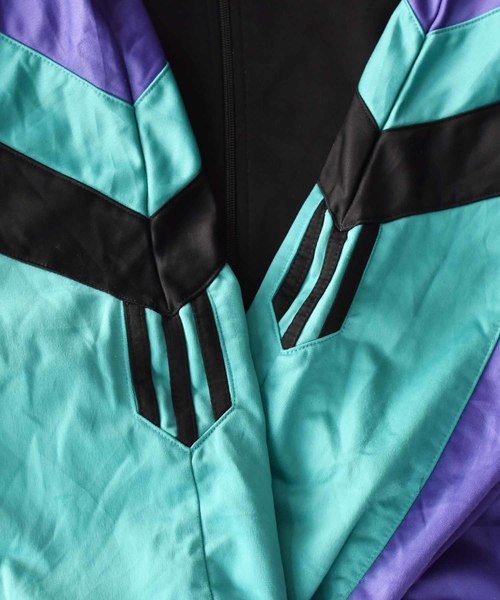 adidas(アディダス)の「【ヴィンテージ古着】adidas/アディダス ジャージトラックジャケット(ジャージ・メンズ・ブラック・SMALL)」の5枚目の写真