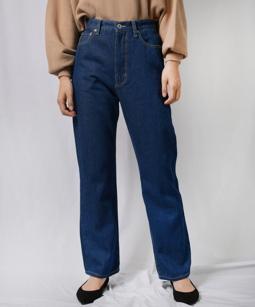 Ambre Neige（アンブルネージュ）の「ストレートデニム【WEB/EC限定商品】（デニムパンツ・レディース・ネイビー/サックスブルー・SMALL/MEDIUM/LARGE）」の17枚目の写真