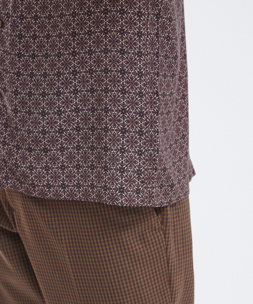 RECENCY OF MINE（リーセンシー オブ マイン）の「【Recency of Mine】ヴィスコース モザイクプリント 半袖 シャツ（シャツ/ブラウス・メンズ・エンジ・44/46/48）」の7枚目の写真