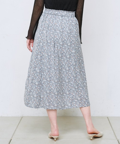 natural couture(ナチュラルクチュール)の「レトロ小花三角マチスカート(スカート・レディース・ブラック/サックスブルー/アイボリー・FREE)」の21枚目の写真