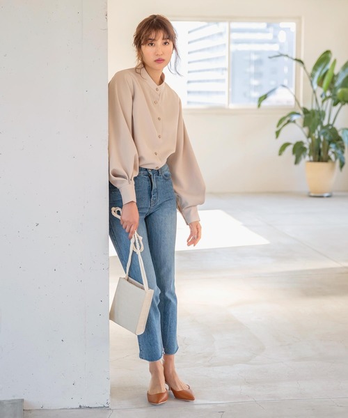 KOBE LETTUCE（コウベレタス）の「タックボリュームスリーブバンドカラーシャツ（シャツ/ブラウス・レディース・ブラック/オフホワイト/ブルー系その他/ピンク/ライトベージュ・FREE）」の13枚目の写真