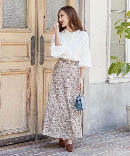 KOBE LETTUCE（コウベレタス）の「タックボリュームスリーブバンドカラーシャツ（シャツ/ブラウス・レディース・ブラック/オフホワイト/ブルー系その他/ピンク/ライトベージュ・FREE）」の15枚目の写真