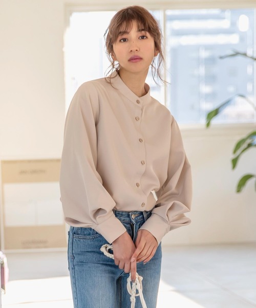 KOBE LETTUCE（コウベレタス）の「タックボリュームスリーブバンドカラーシャツ（シャツ/ブラウス・レディース・ブラック/オフホワイト/ブルー系その他/ピンク/ライトベージュ・FREE）」の18枚目の写真