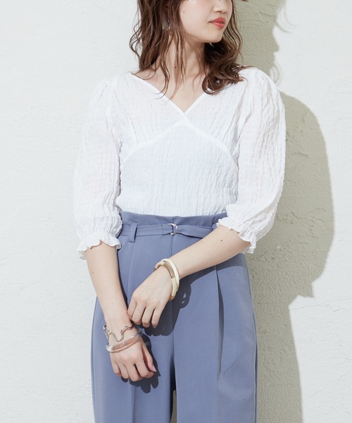 mystic（ミスティック）の「シャーリングパフブラウス（シャツ/ブラウス・レディース・ブルー/ベージュ/ブラック/オフホワイト・FREE）」の21枚目の写真