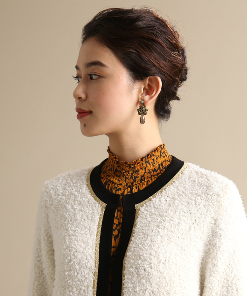 Tiara（ティアラ）の「配色ジャケット風カーディガン（カーディガン/ボレロ・レディース・ベージュ/オフホワイト・FREE）」の7枚目の写真