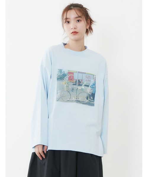 POU DOU DOU(プードゥドゥ)の「コラージュ箔プリントロンTee(Tシャツ/カットソー・レディース・ライトブルー/オフホワイト/ピンク/ダークグレー・3)」の4枚目の写真