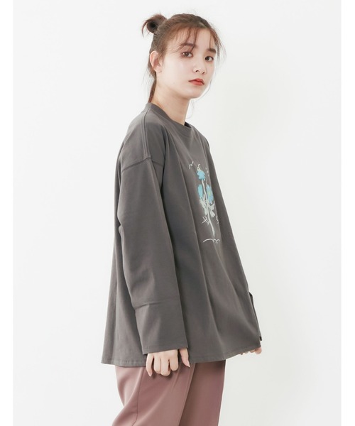 POU DOU DOU(プードゥドゥ)の「コラージュ箔プリントロンTee(Tシャツ/カットソー・レディース・ライトブルー/オフホワイト/ピンク/ダークグレー・3)」の13枚目の写真