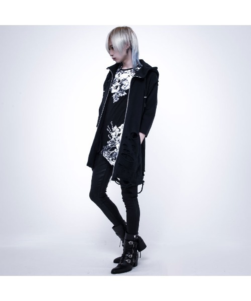 CIVARIZE(シヴァーライズ)の「『CIVARIZE』フレア袖変形アシメTシャツ(Tシャツ/カットソー・メンズ・ホワイト/ブラック・FREE)」の14枚目の写真