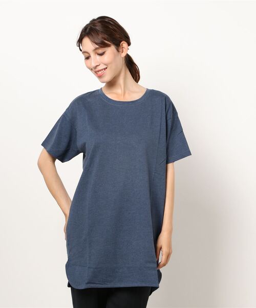 JEANS MATE(ジーンズメイト)の「Tチュニック ロング丈Tシャツ 汗染み防止加工素材 ビッグシルエット/オーバーサイズ 前後差(チュニック・レディース・ホワイト/ブラック/ピンク系その他/ライトグリーン/カーキ/ブルー/サックスブルー/ネイビー/ライトベージュ/ブラウン・MEDIUM/LARGE)」の9枚目の写真