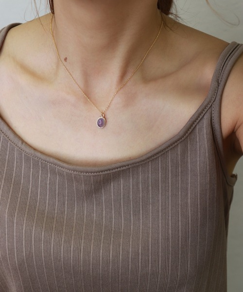 voov（ブーブ）の「ドロップ アクリルカラーシンプル ネックレス（ネックレス・レディース・グリーン/オレンジ/パープル/イエロー・フリー）」の3枚目の写真