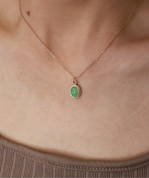 voov（ブーブ）の「ドロップ アクリルカラーシンプル ネックレス（ネックレス・レディース・グリーン/オレンジ/パープル/イエロー・フリー）」の2枚目の写真