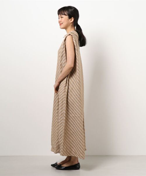 Factor=(ファクターイコール)の「斜めストライプリネンロングワンピース(ワンピース・レディース・ブラック/ベージュ/ライトベージュ・FREE)」の11枚目の写真
