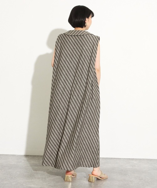Factor=(ファクターイコール)の「斜めストライプリネンロングワンピース(ワンピース・レディース・ブラック/ベージュ/ライトベージュ・FREE)」の4枚目の写真